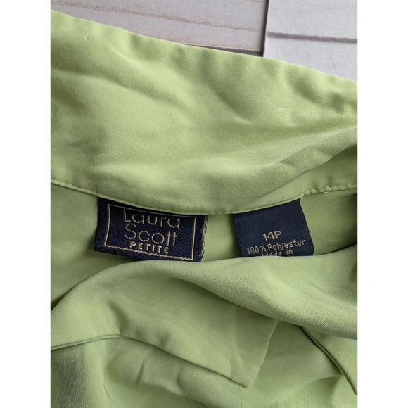Laura Scott Petite Size 14 Womens Green Button‎ Up Short Sleeve Collared Top - Picture 2 of 7
